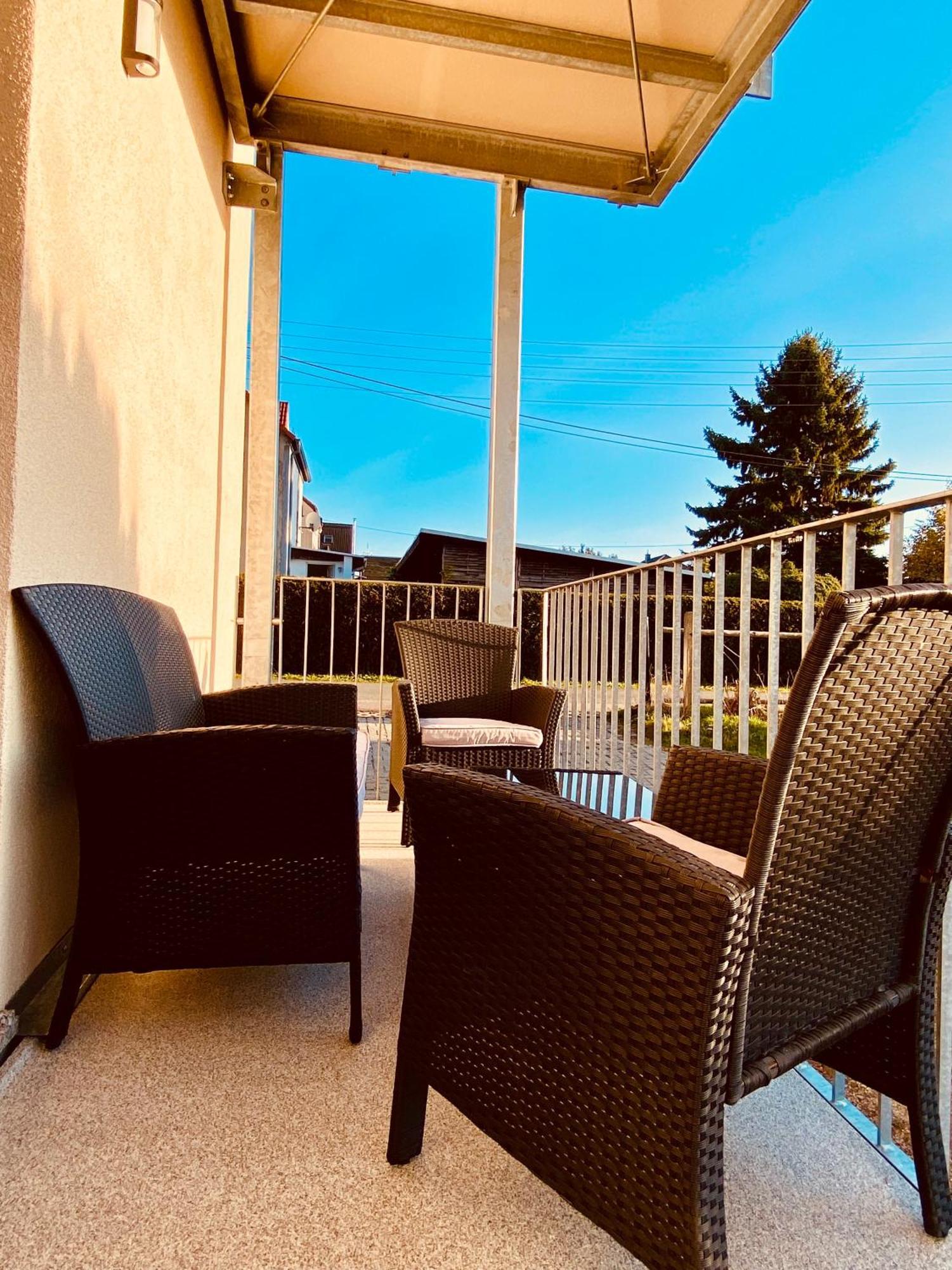 Hochwertige Ferienwohnung Mit 7Qm Balkon, Netflix, Kaffeeautomat, Rainshower Bad Zwickau Exteriör bild