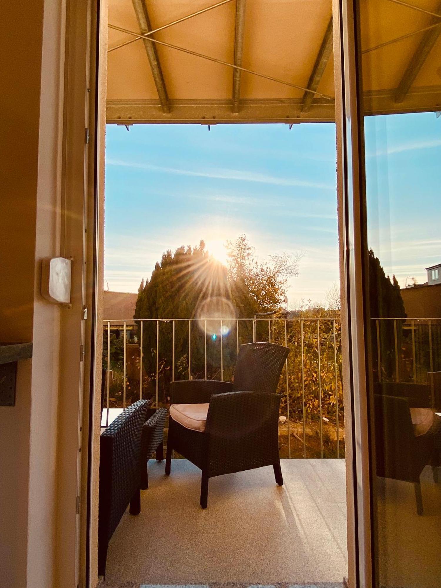 Hochwertige Ferienwohnung Mit 7Qm Balkon, Netflix, Kaffeeautomat, Rainshower Bad Zwickau Exteriör bild